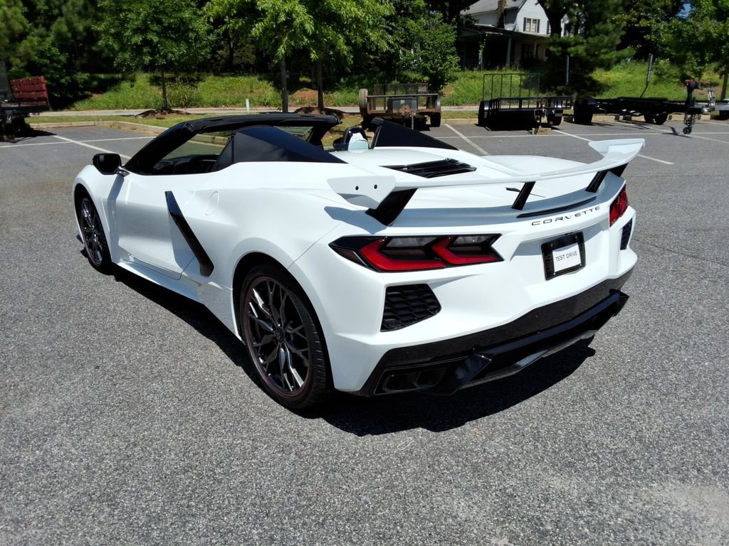 New 2027 Chevrolet Corvette Stingray Convertible w/ Z51 Performance Package RWD image 7