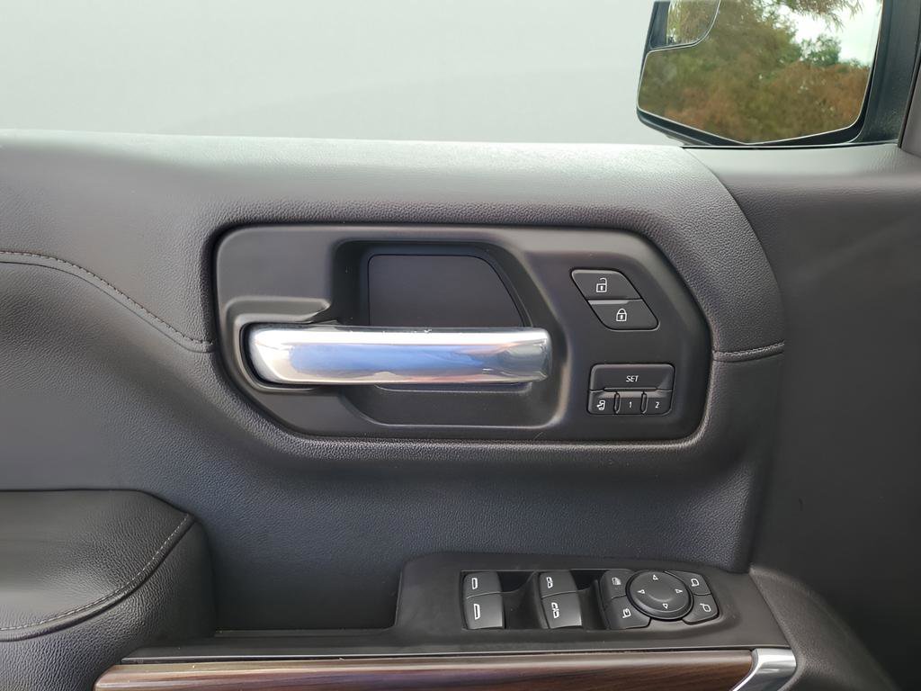 Used 2020 GMC Sierra 1500 SLT image 27