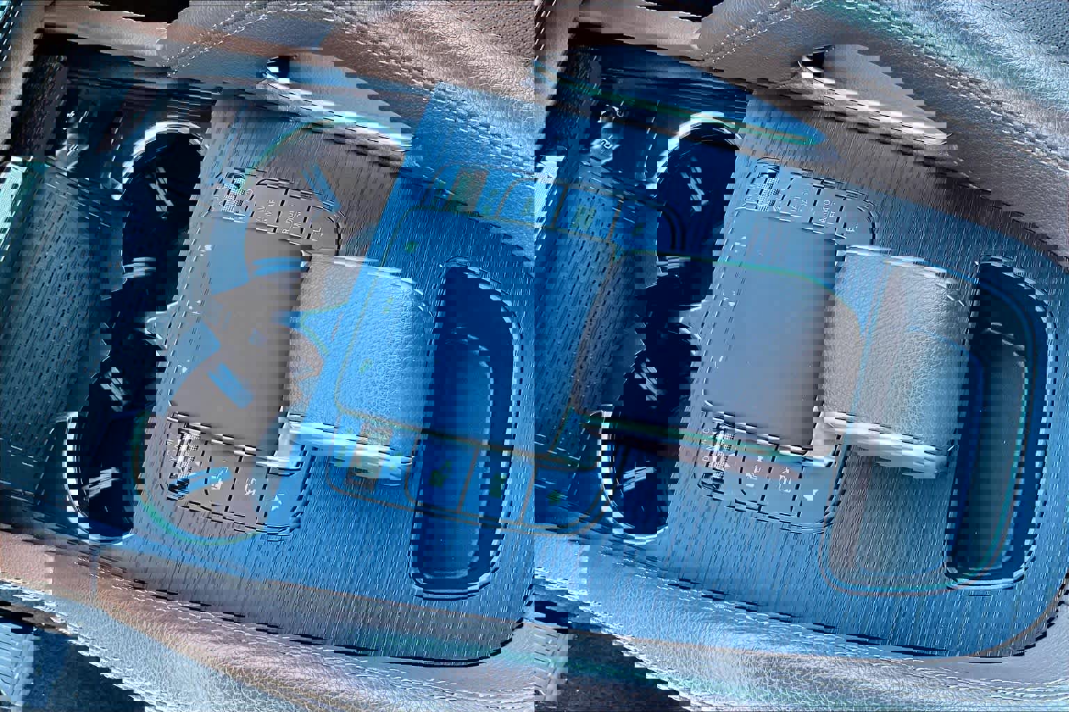 Used 2024 Mercedes-Benz GLE 350 4MATIC image 37