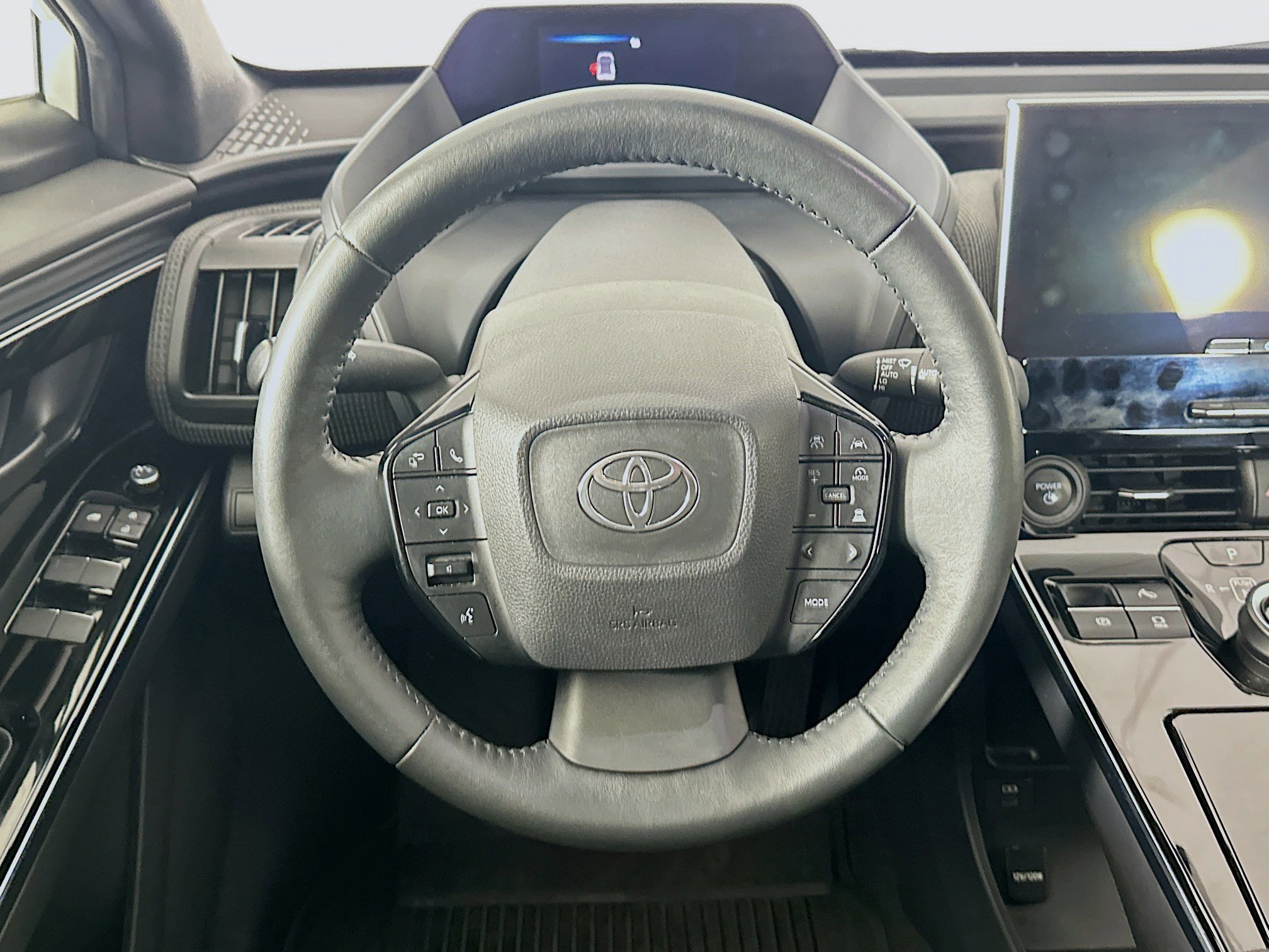 Used 2023 Toyota bZ4X FWD image 17