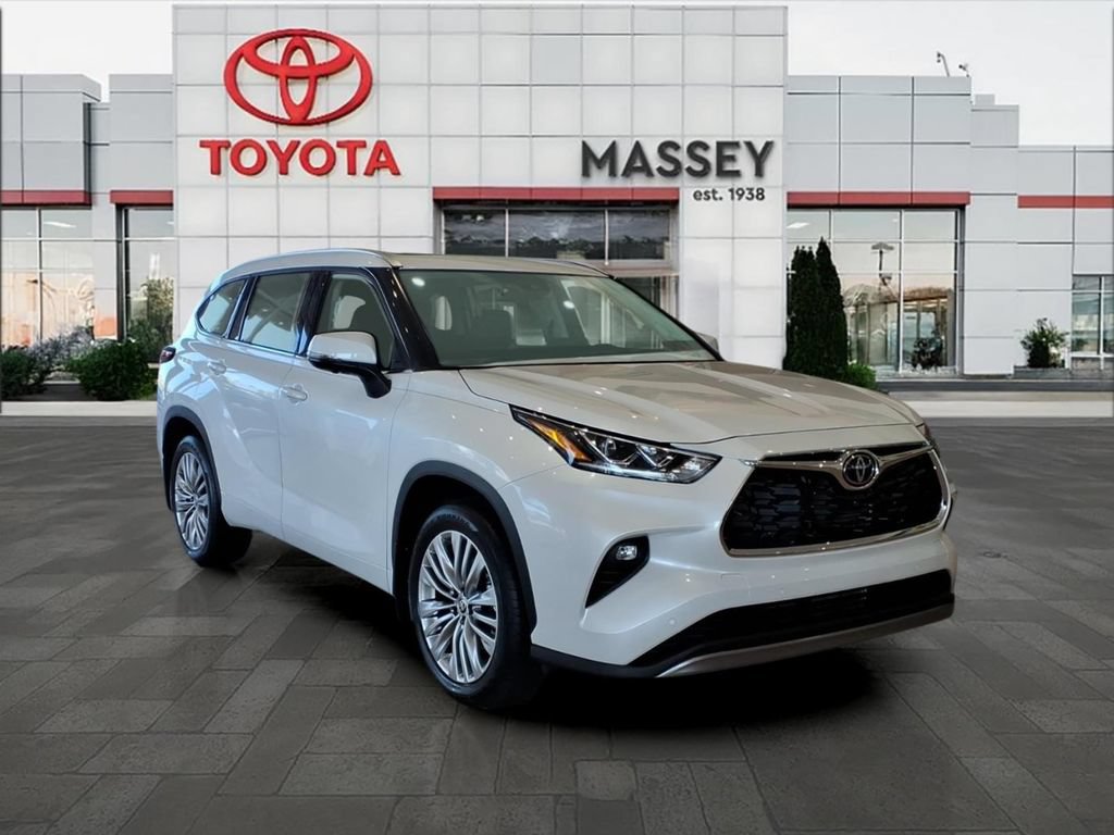 New 2026 Toyota Highlander Platinum