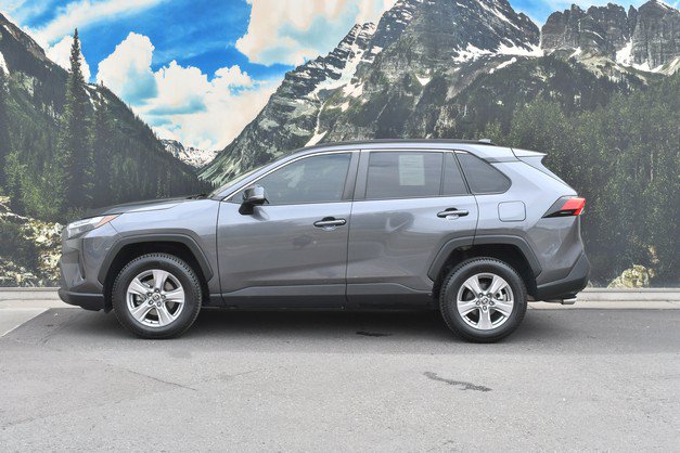 Certified 2022 Toyota RAV4 XLE w/ Convenience Package FWD image 7
