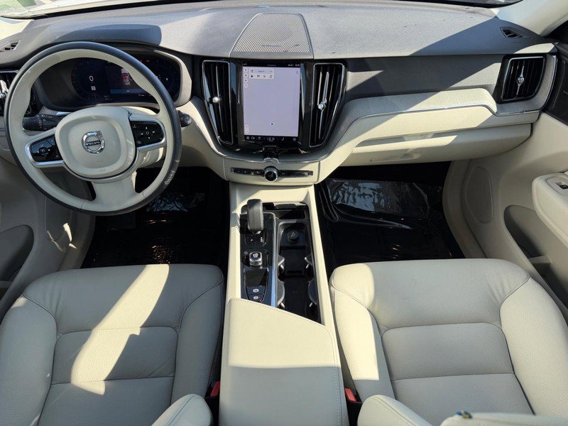 Certified 2023 Volvo XC60 B5 Plus w/ Climate Package AWD/4WD image 12