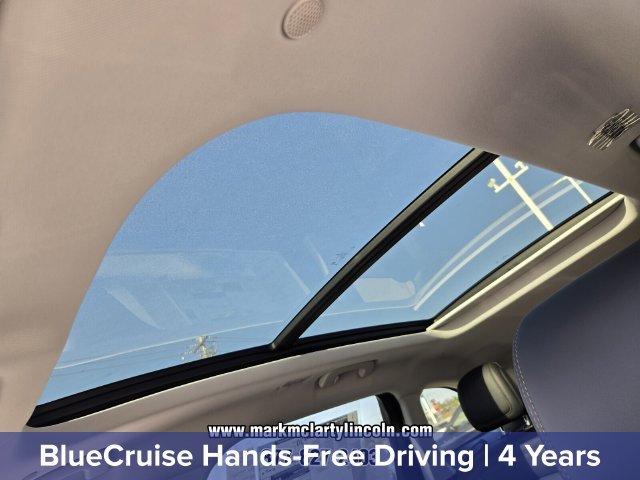 New 2026 Lincoln Nautilus Reserve w/ Jet Appearance Package AWD/4WD image 9