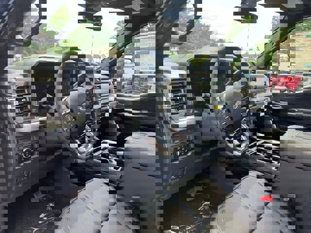 New 2025 Ford F250 Platinum image 4