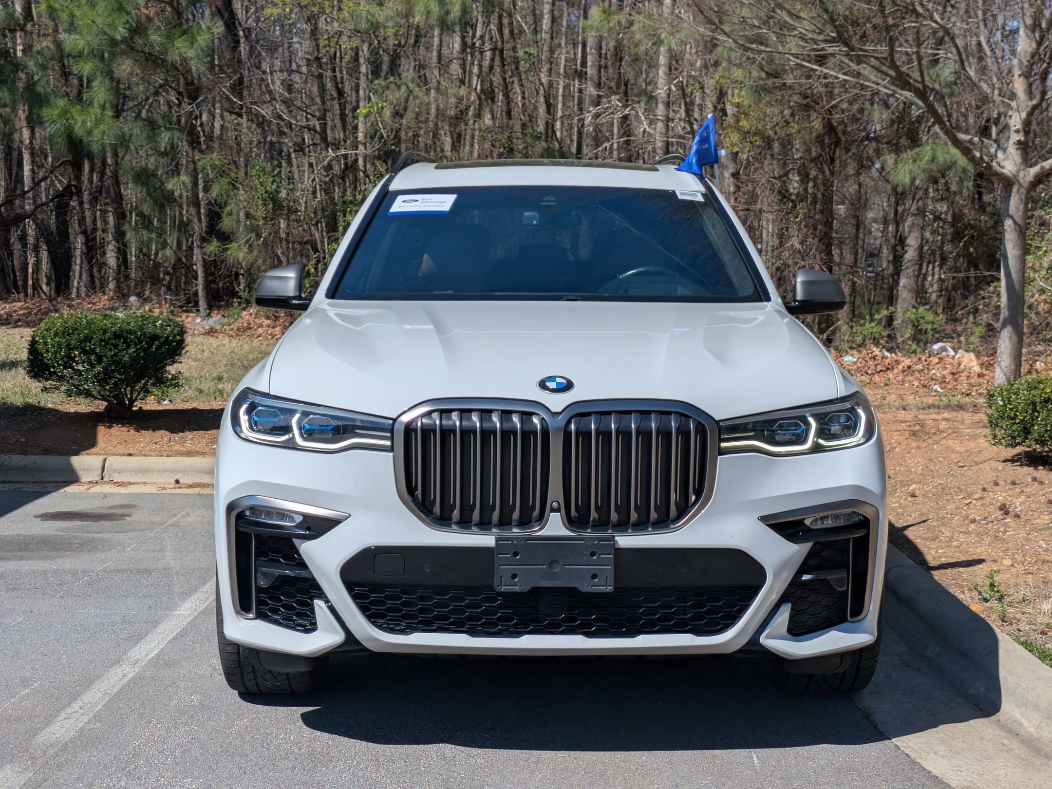 Used 2021 BMW X7 M50i w/ Executive Package image 7