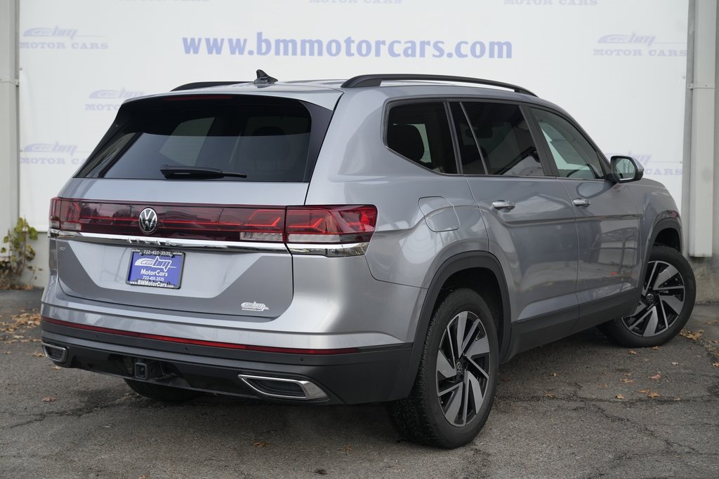 Used 2024 Volkswagen Atlas SE image 3