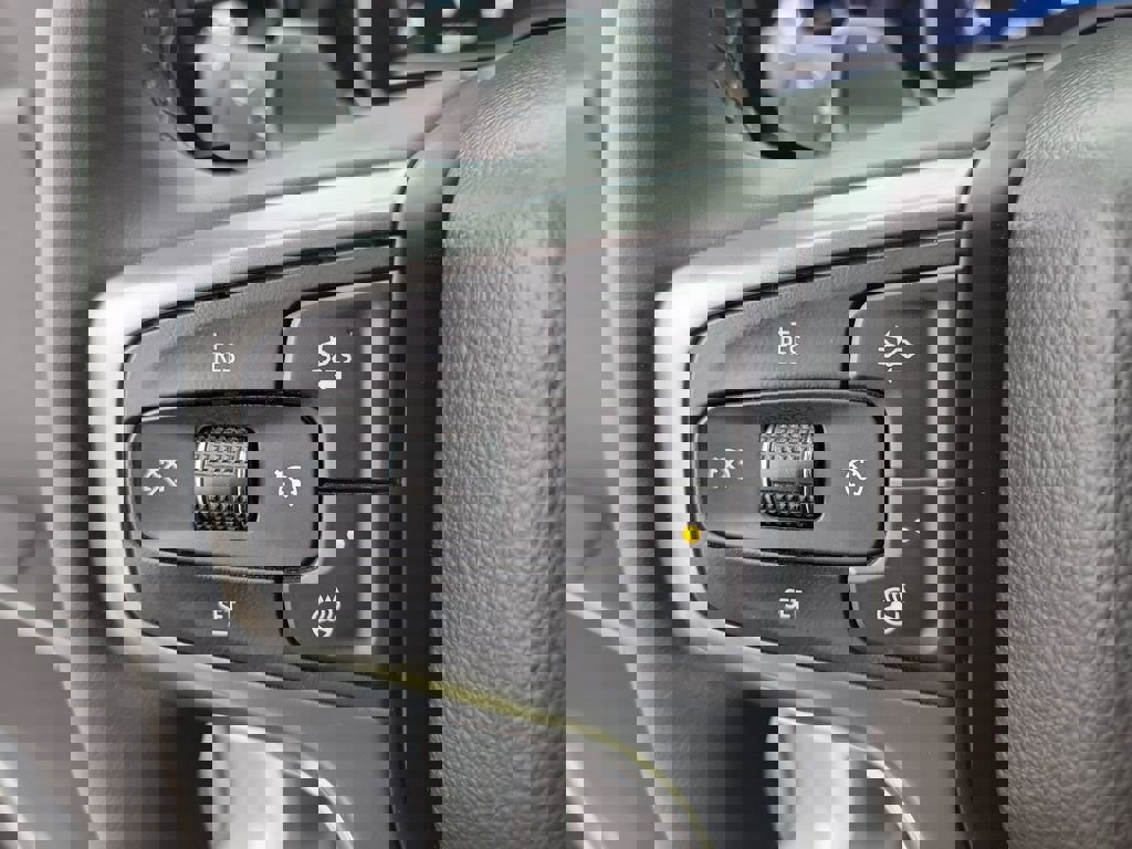 Used 2025 Chevrolet Silverado 1500 LT image 23