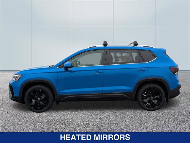 New 2025 Volkswagen Taos SE image 2
