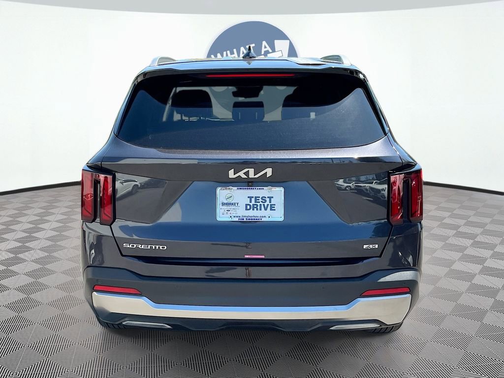 Certified 2025 Kia Sorento S AWD/4WD image 6