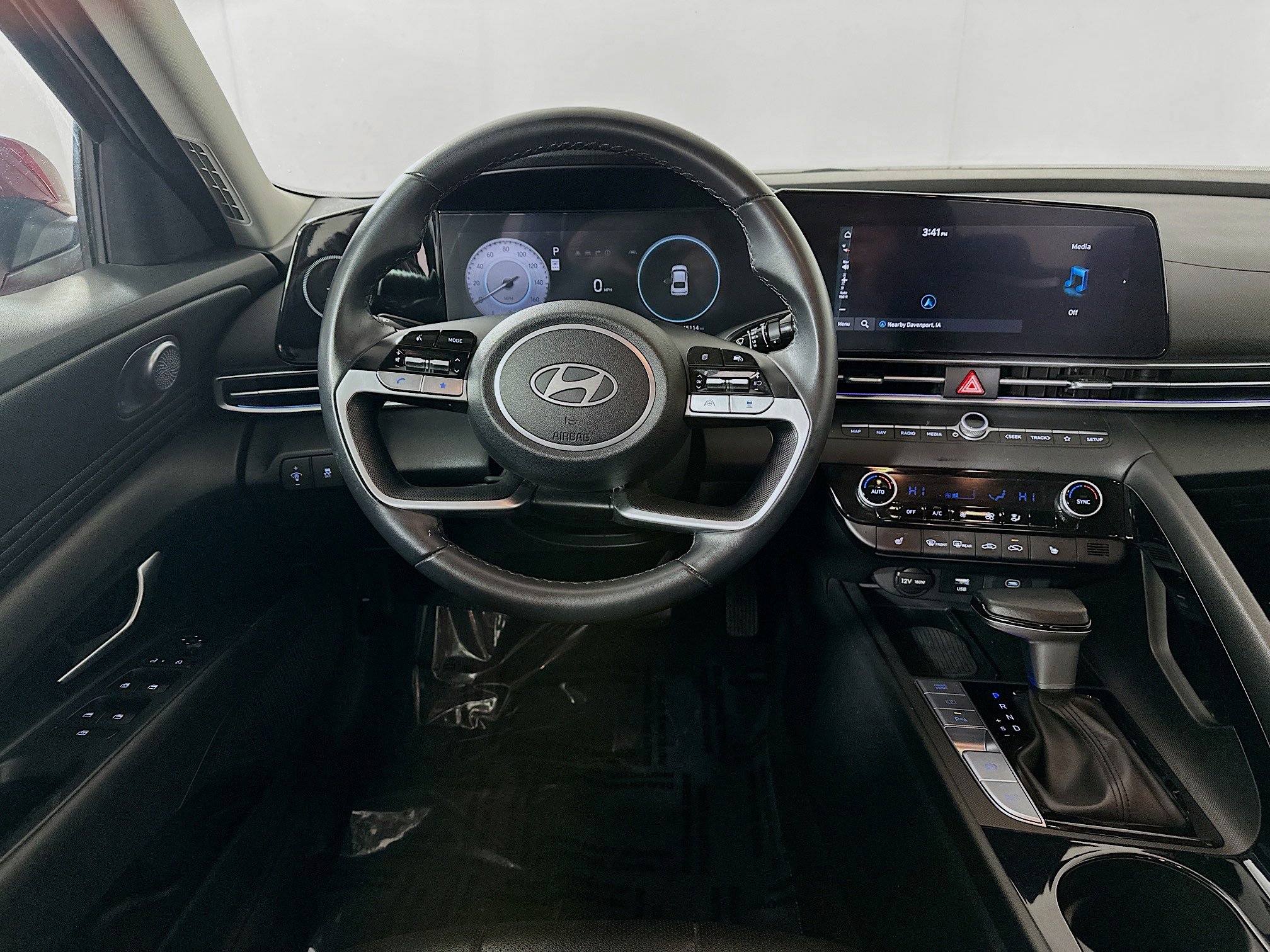 Certified 2024 Hyundai Elantra Limited image 22