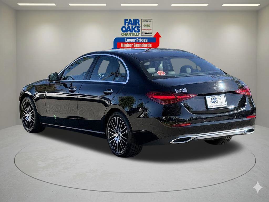 Used 2025 Mercedes-Benz C 300 4MATIC Sedan image 9