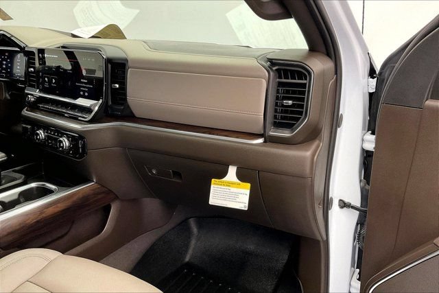 Used 2026 GMC Sierra 1500 SLT w/ SLT Premium Package AWD/4WD image 15
