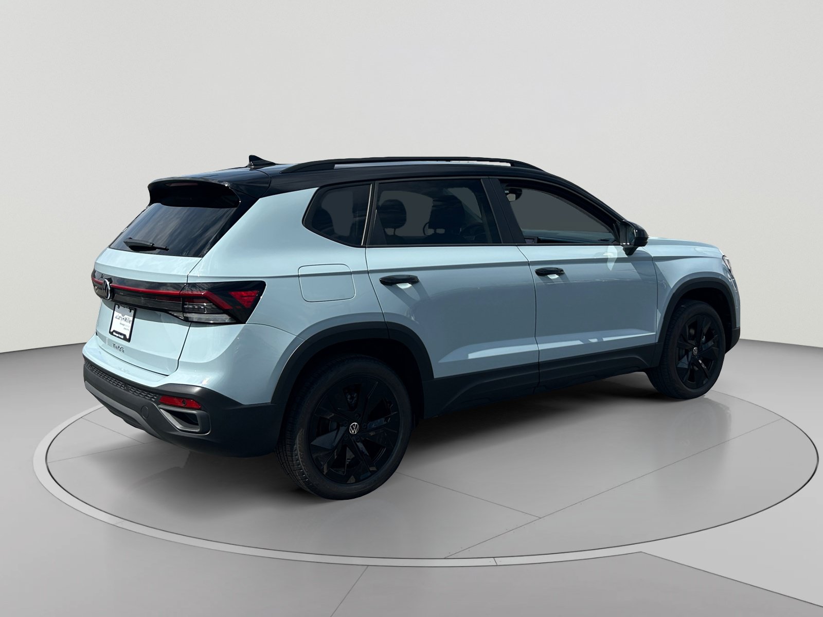 New 2026 Volkswagen Taos SE FWD image 5