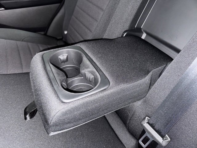 Used 2022 Ford Edge SE image 32