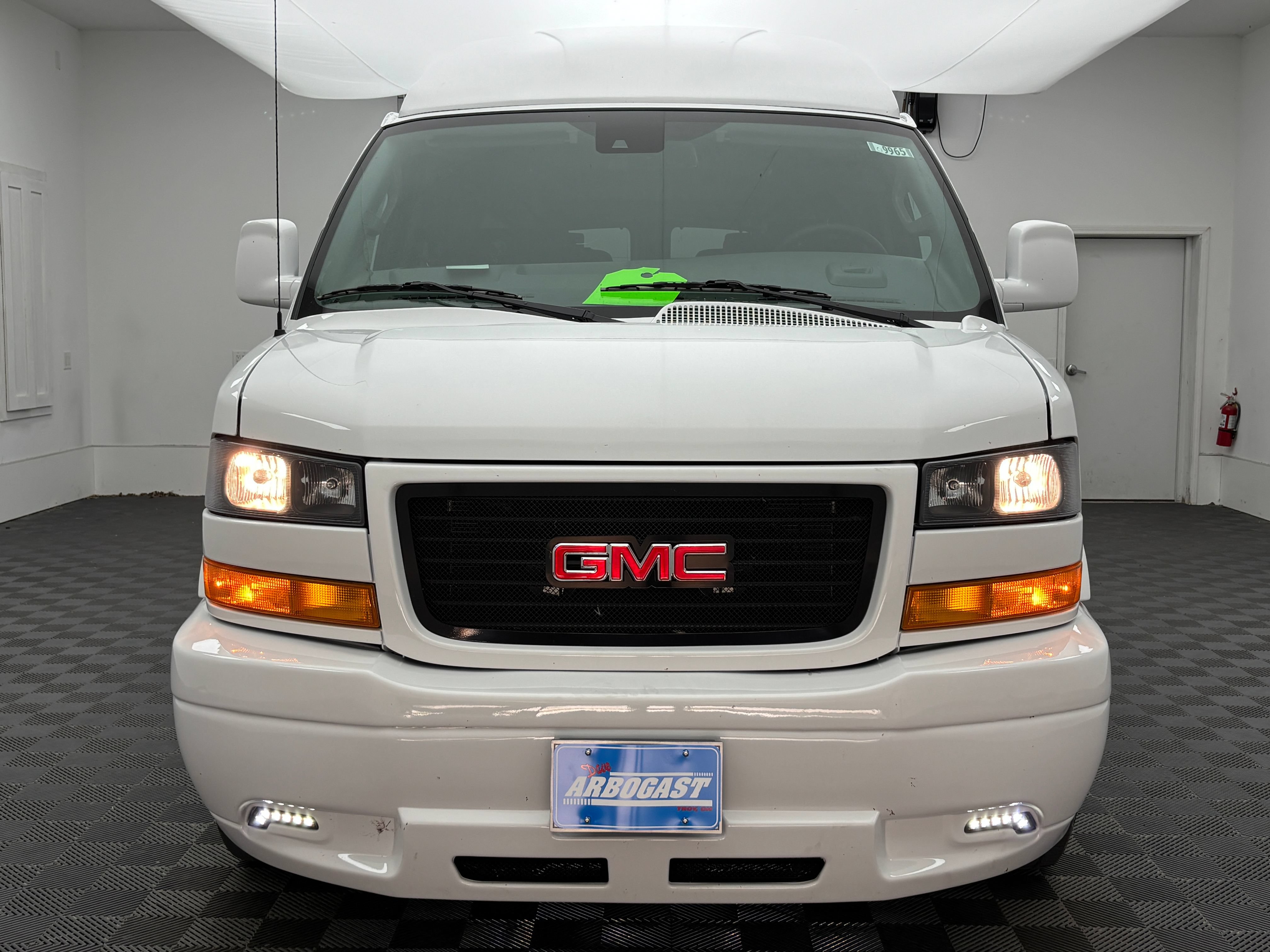 New 2026 GMC Savana 3500 Extended w/ Driver Convenience Package RWD image 5