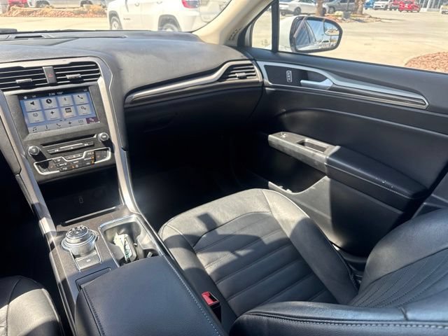 Used 2017 Ford Fusion Energi SE FWD image 17