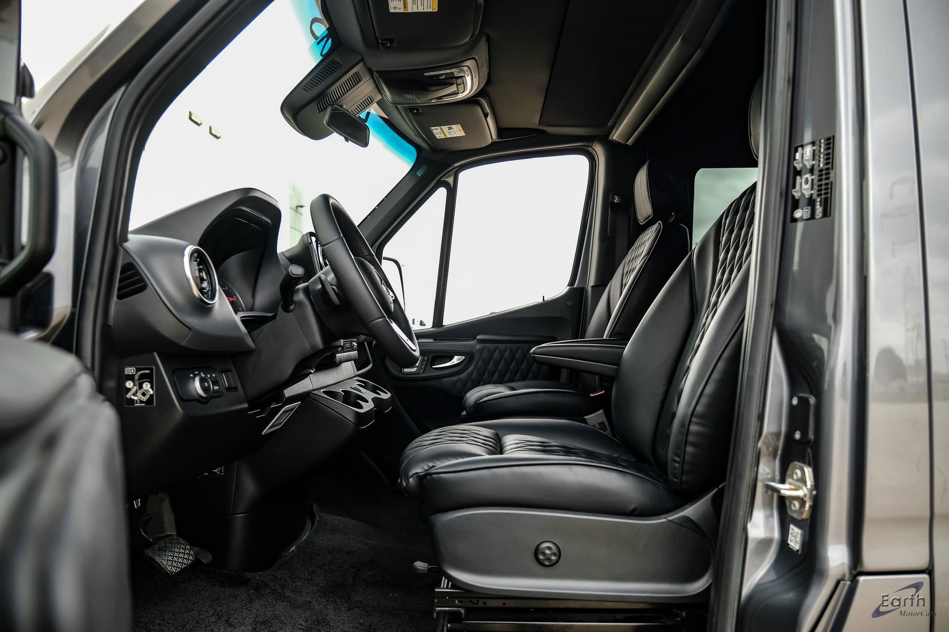 Used 2023 Mercedes-Benz Sprinter 3500 image 38