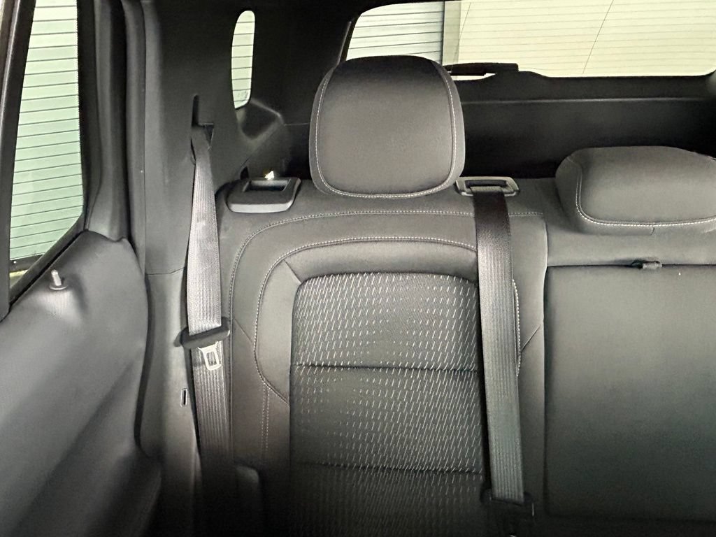 Used 2025 Chevrolet Equinox LT FWD image 11