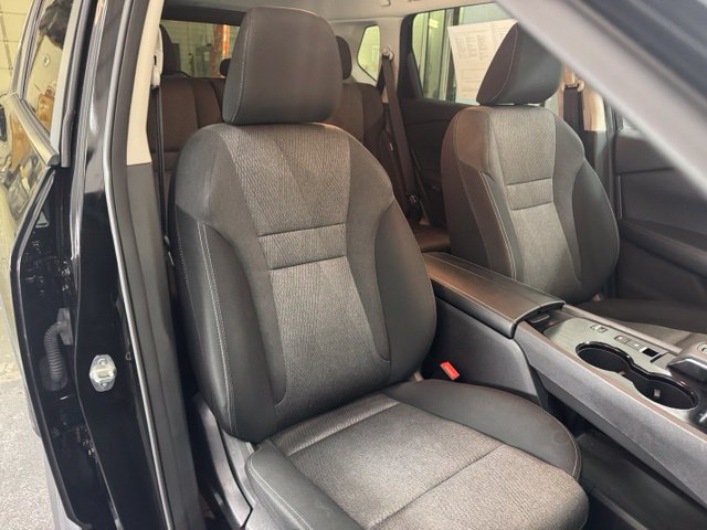 Used 2024 Nissan Rogue SV FWD image 24