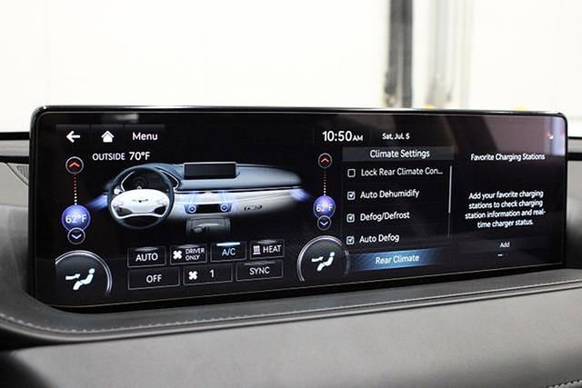 Used 2023 Genesis G80 Base image 44