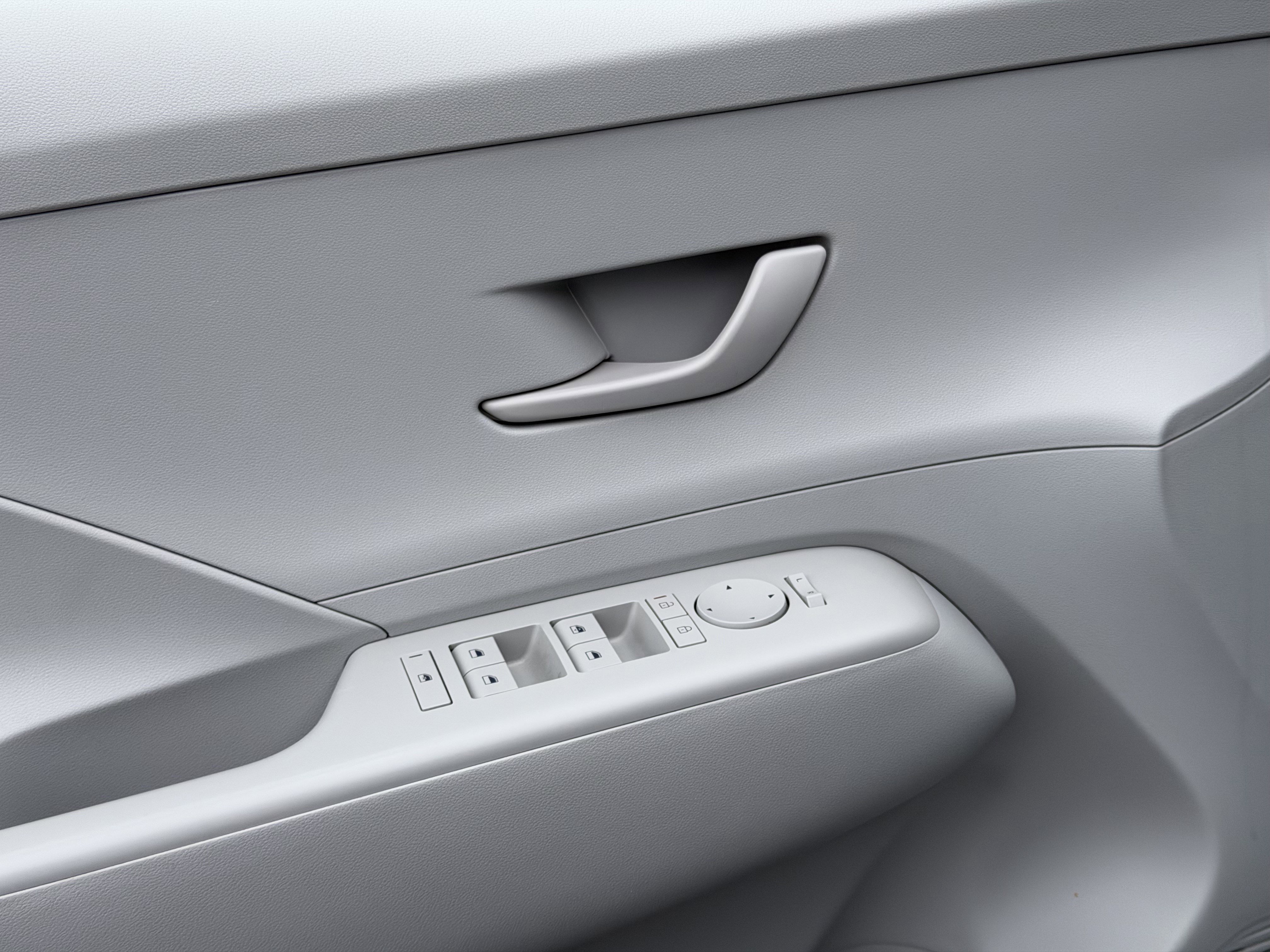 Used 2024 Hyundai Kona SEL image 11