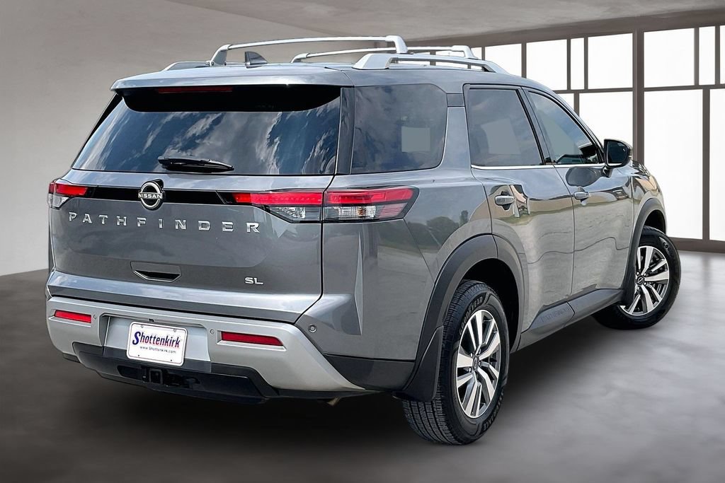Used 2022 Nissan Pathfinder SL FWD image 6