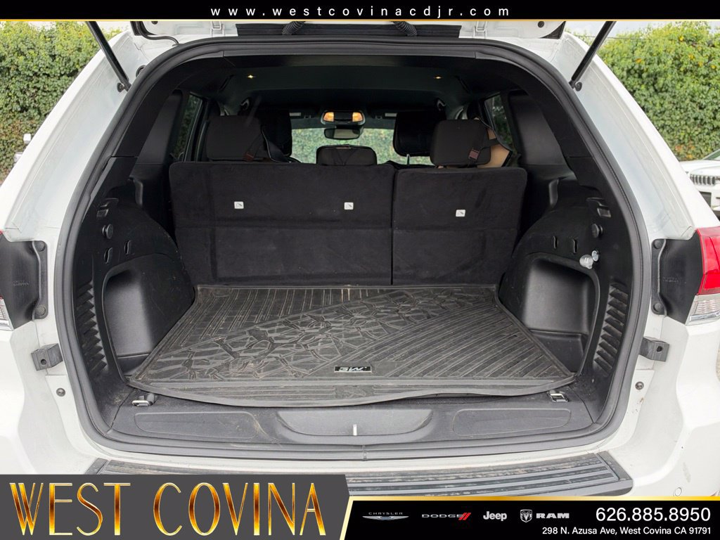 Used 2021 Jeep Grand Cherokee Laredo RWD image 29