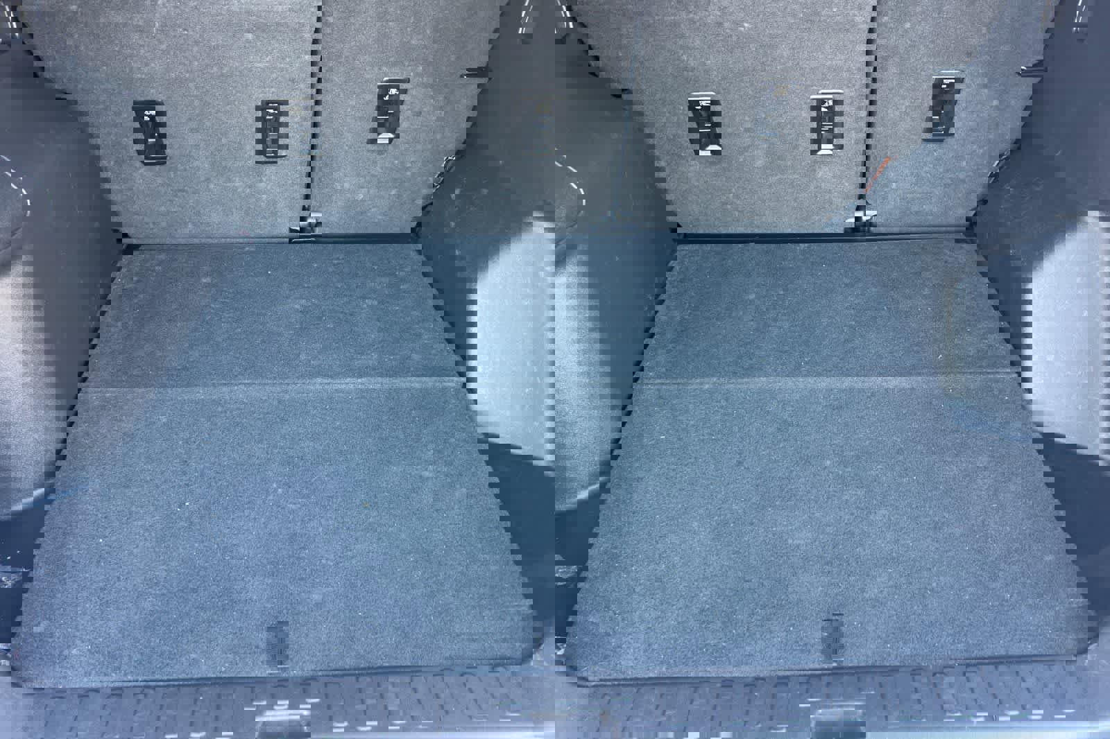 Used 2018 GMC Terrain SLE w/ Driver Convenience Package image 18