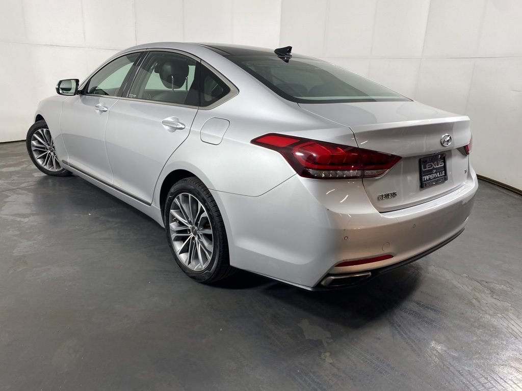 Used 2015 Hyundai Genesis 3.8 w/ Option Group 03 RWD image 10
