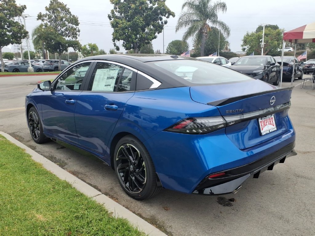 New 2026 Nissan Sentra SR w/ SR Premium Package FWD image 15