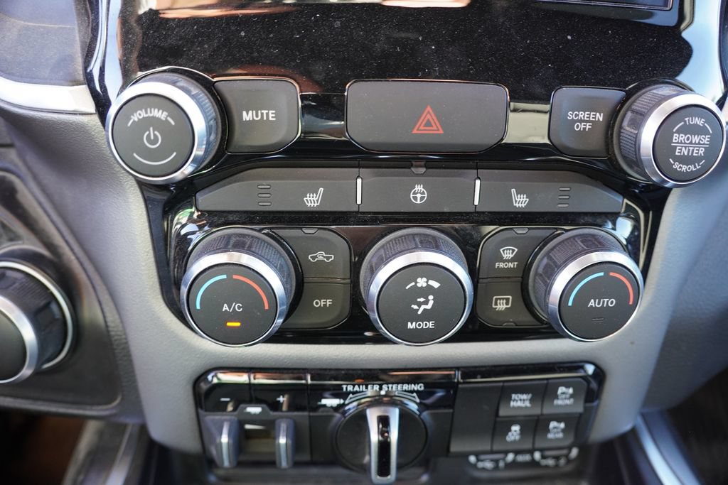 Used 2022 RAM 1500 Big Horn AWD/4WD image 6