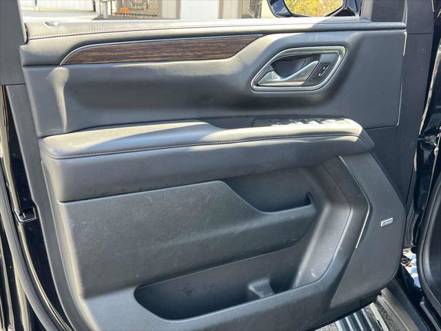 Used 2022 Chevrolet Suburban High Country AWD/4WD image 18