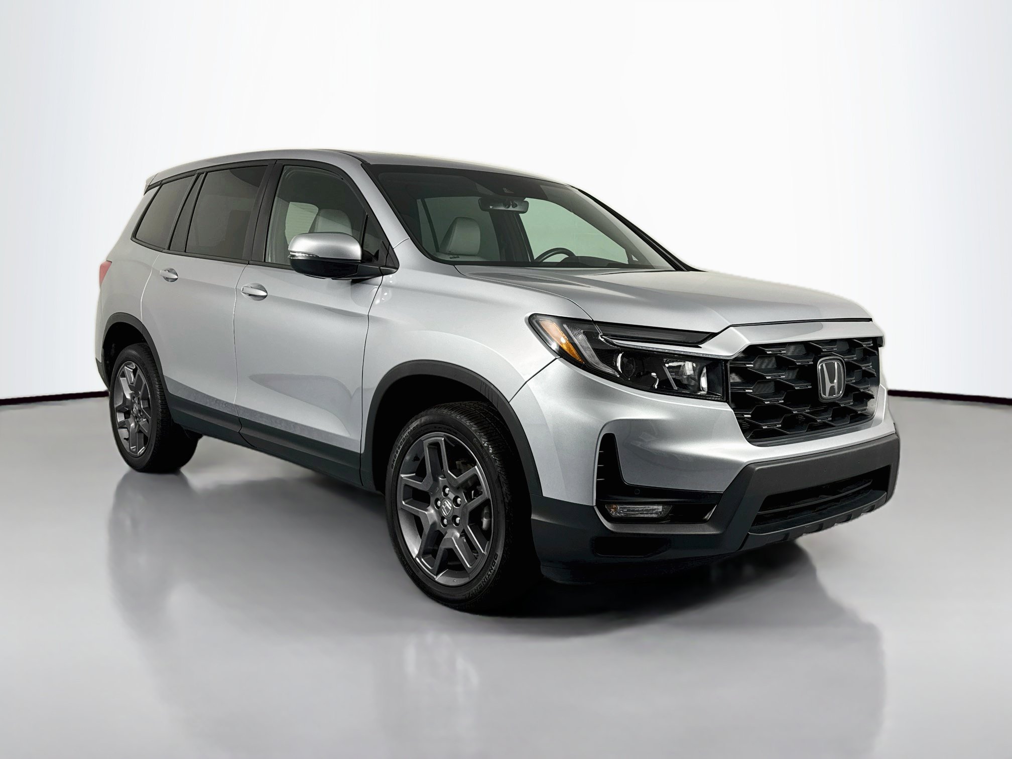 Certified 2023 Honda Passport EX-L image 3