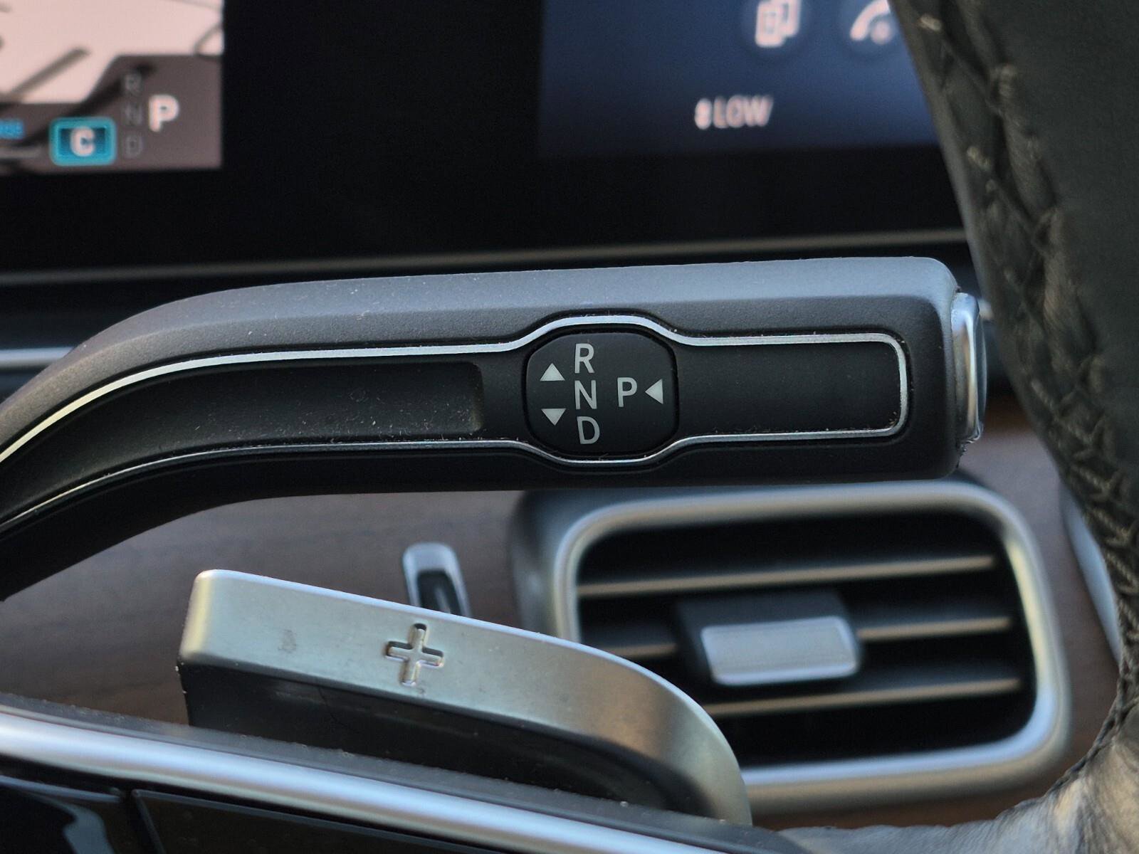 Used 2024 Mercedes-Benz GLS 450 4MATIC image 18