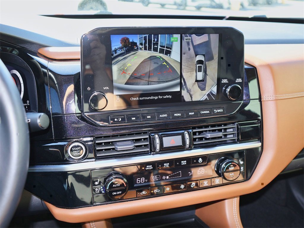 Used 2023 Nissan Pathfinder Platinum w/ Cargo Package image 24