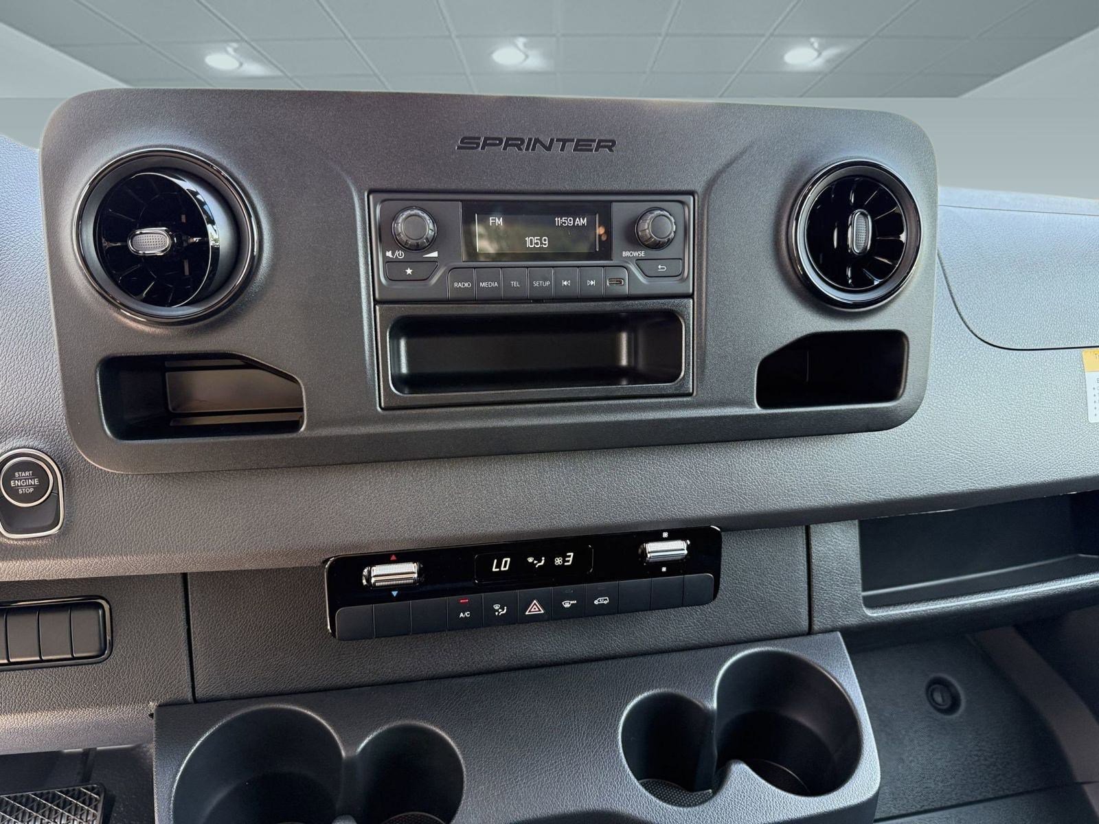 New 2025 Mercedes-Benz Sprinter 2500 image 28