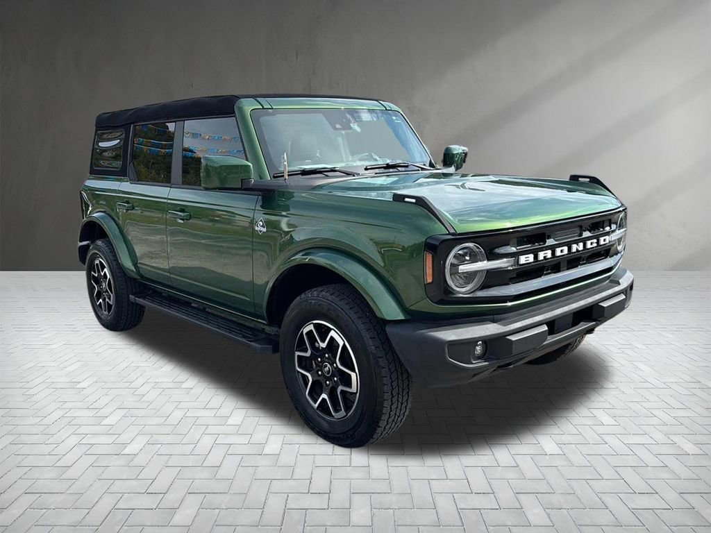 Used 2023 Ford Bronco Outer Banks image 7