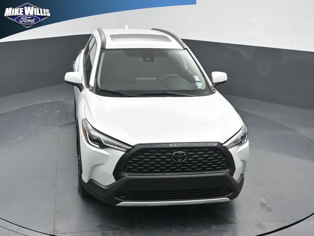 Used 2022 Toyota Corolla Cross LE image 10