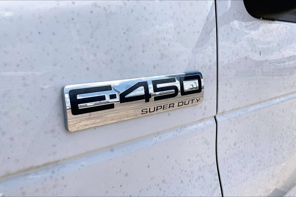New 2024 Ford E-450 and Econoline 450 Super Duty w/ Power Windows & Locks Group RWD image 18