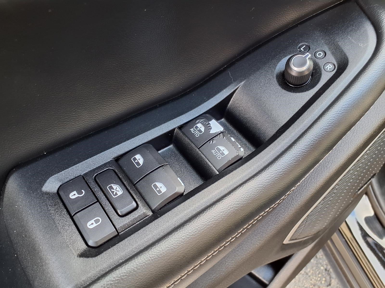 Used 2022 Jeep Grand Cherokee Limited RWD image 14