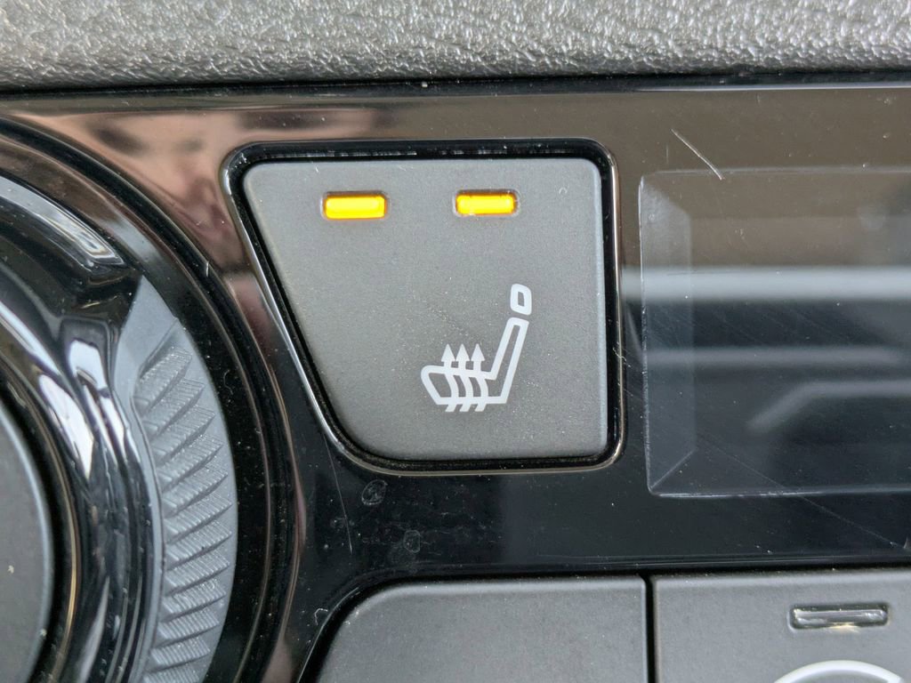 Certified 2023 Nissan Kicks SR w/ SR Premium Package image 23