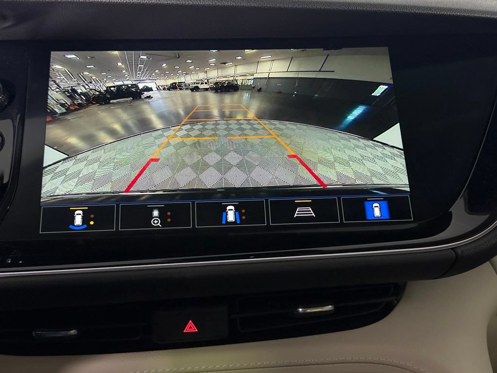 Used 2023 Buick Envision Avenir AWD/4WD image 22