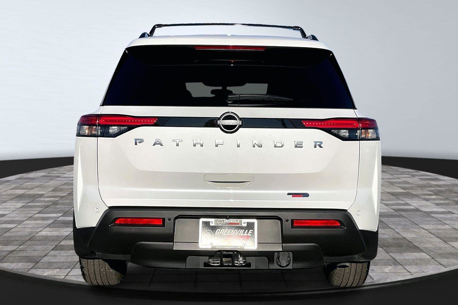 Used 2025 Nissan Pathfinder SV w/ SV Premium Package image 4