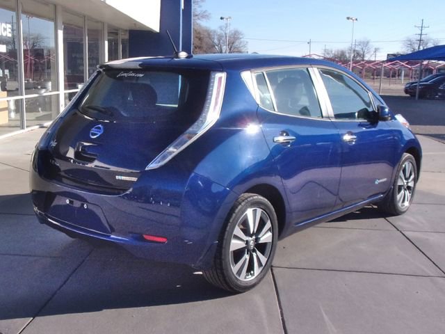 Used 2017 Nissan Leaf SV w/ Premium Package FWD image 11