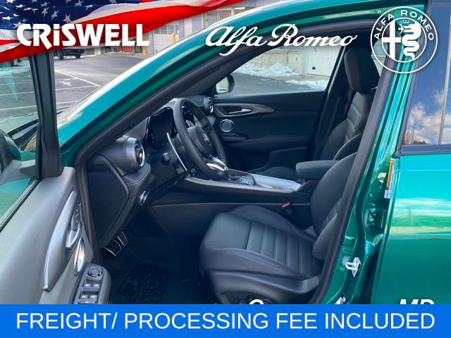 New 2025 Alfa Romeo Tonale w/ Premium Package AWD/4WD image 20