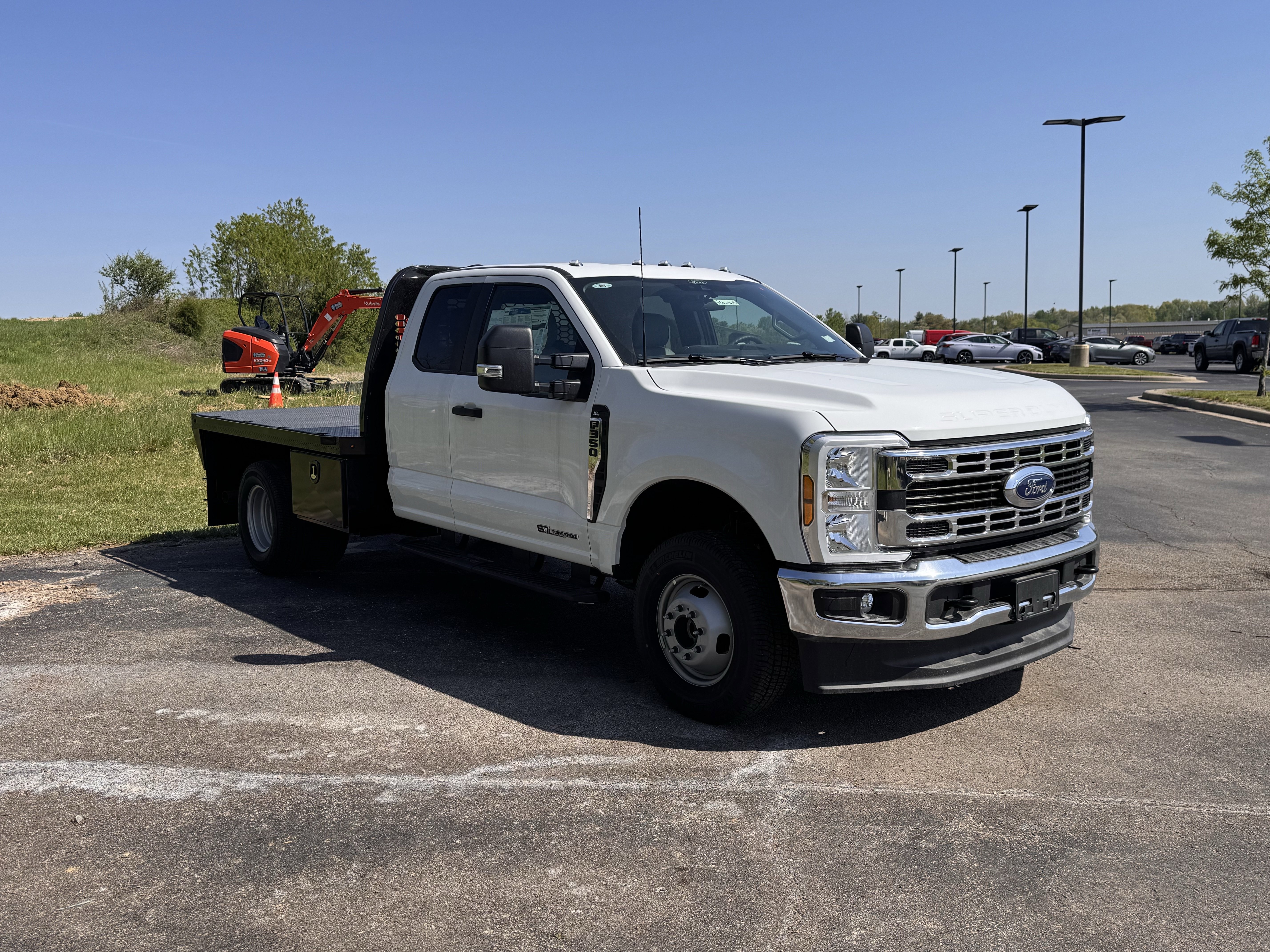 New 2026 Ford F350 XL w/ XL Chrome Package AWD/4WD image 2
