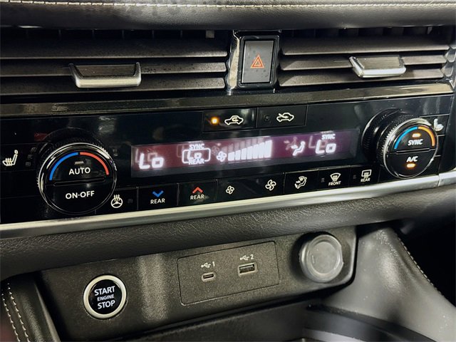 Used 2022 Nissan Rogue SL w/ SL Premium Package image 14