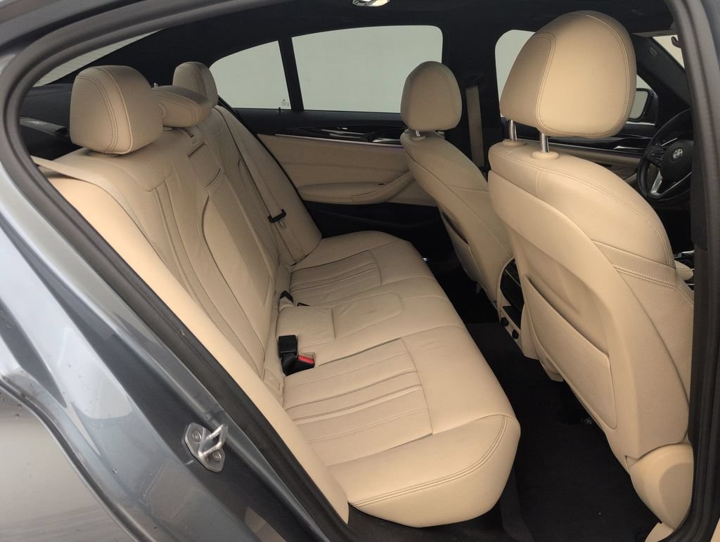 Used 2017 BMW 540i RWD image 17