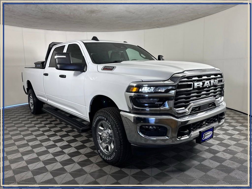 New 2026 RAM 2500 Tradesman AWD/4WD image 4